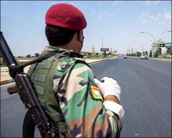 Le forze di sicurezza del partito KDP asayish a Erbil, nel Kurdistan iracheno