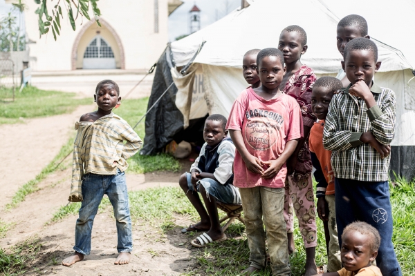 Displaced youngesters in Kinkala