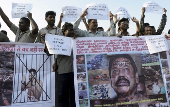  La comunit&agrave; Tamil dimostra contro il governo dello Sri Lanka per violazioni di diritti umani in Bhopal.