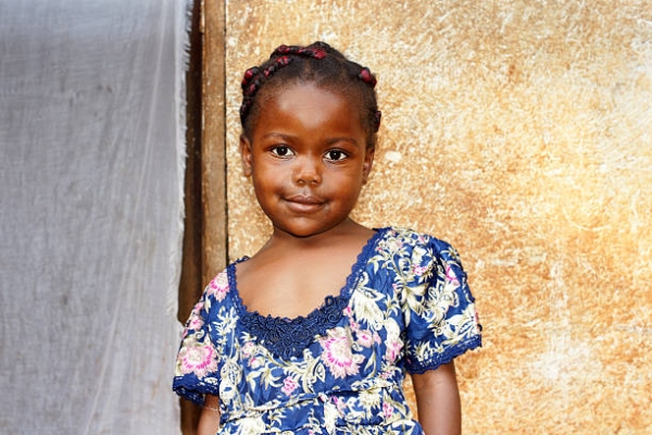 Ua bambina del Camerun