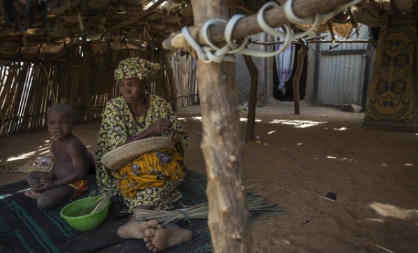 Daily life in an IDP village in Mopti region