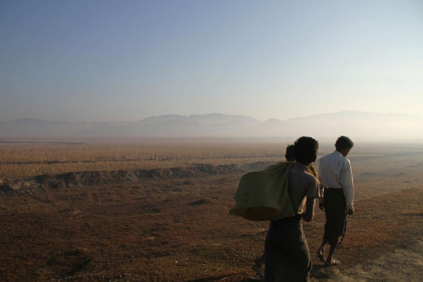 I civili nello Stato di Rakhine, nel Myanmar, sono stati sfollati da un recente aumento della violenza