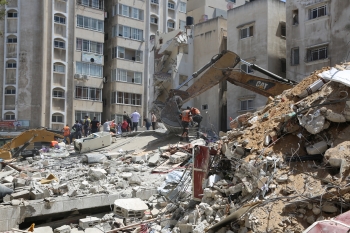 Edificio distrutto in ambiente urbano