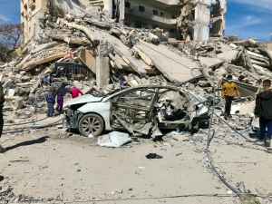 Distruzione di obiettivi civili a Gaza