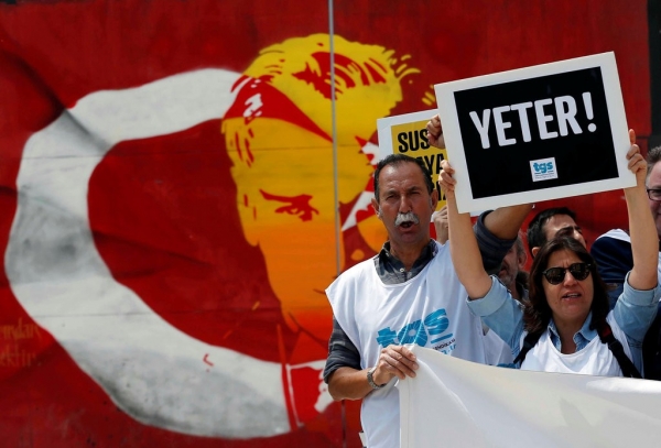 Journalists protesting on World Press Freedom Day in Istanbul.