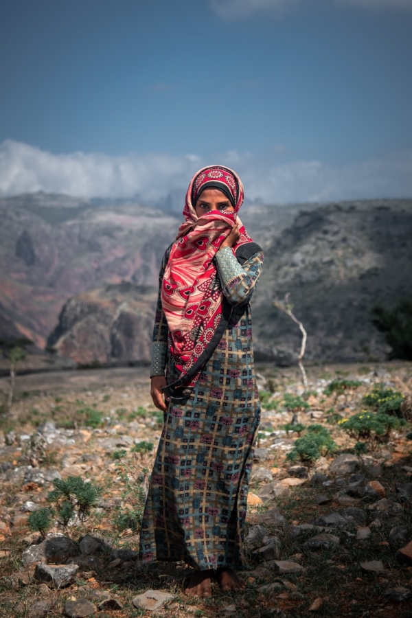 Una ragazza yemenita locale sull'isola di Socotra