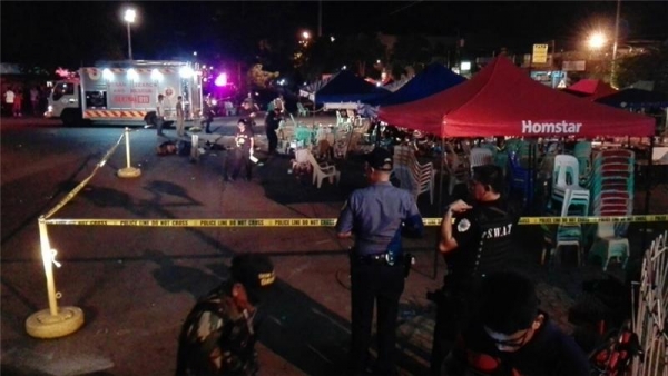 An eyewitness told Al Jazeera that the rescuers had to use improvised bandages on the victims