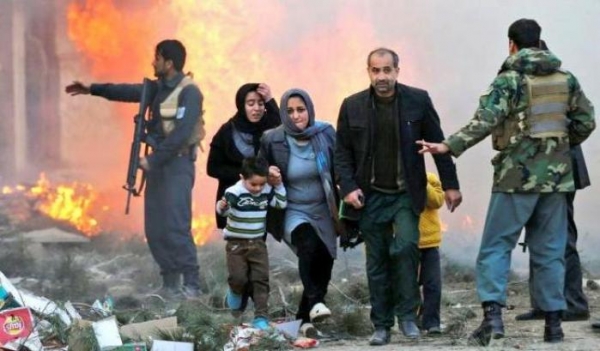 Membri delle comunit&agrave; Sikh e Ind&ugrave; che scappano dopo l&rsquo;attacco di IS-K al Tempio di Kabul 
