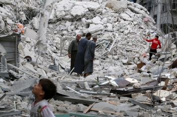 Ispezione di un sito danneggiato nel quartiere Tariq al-Bab di Aleppo, Syria, il 23 settembre 2016. 