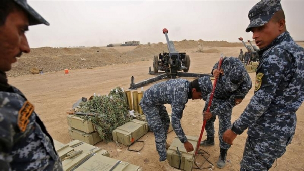 Iraqi soldiers at work 