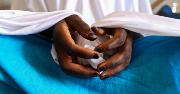 Hands of a 17 years old girls forced to live with Boko Haram for two years