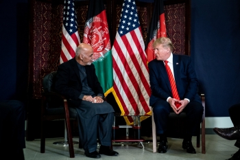 Donald Trump e Ashraf Ghani lo scorso novembre durante un incontro a  Kabul