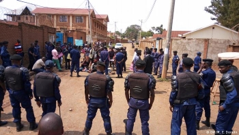 La polizia Congolese usa la forza contro i manifestanti del Presidente Joseph Kabila