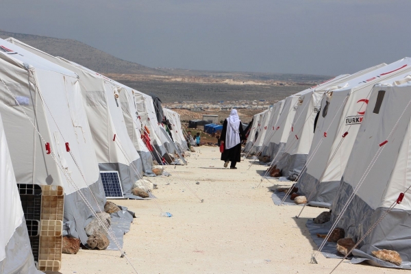 Un campo per gli sfollati vicino il confine di Bab al-Hawa