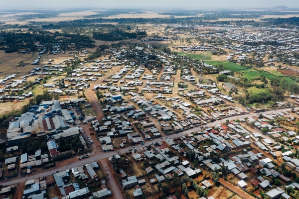 Vista aerea degli edifici di una città etiope