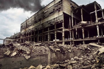 Destroyed building in Ukraine 