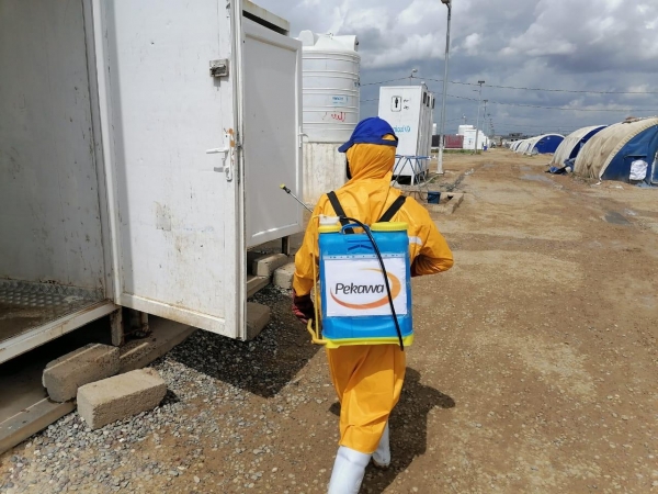 Disinfection activities in Iraqi refugee camps 