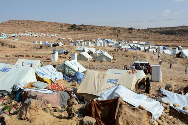 Campo profughi dell&#039;UNHCR che accoglie sfollati in Yemen