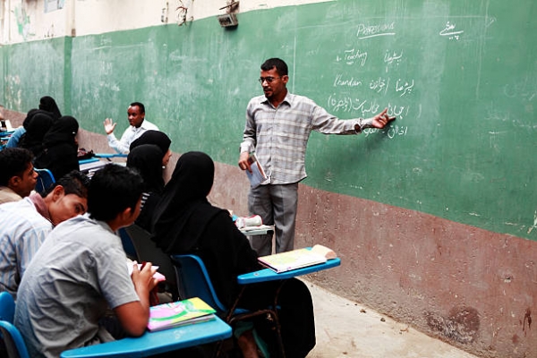 Ragazzi nella classe di una scuola pachistana.