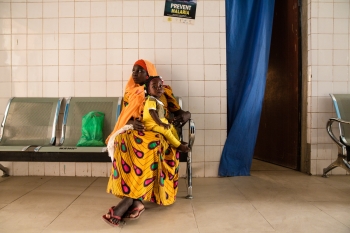 Woman in Borno in a precarious clinic 